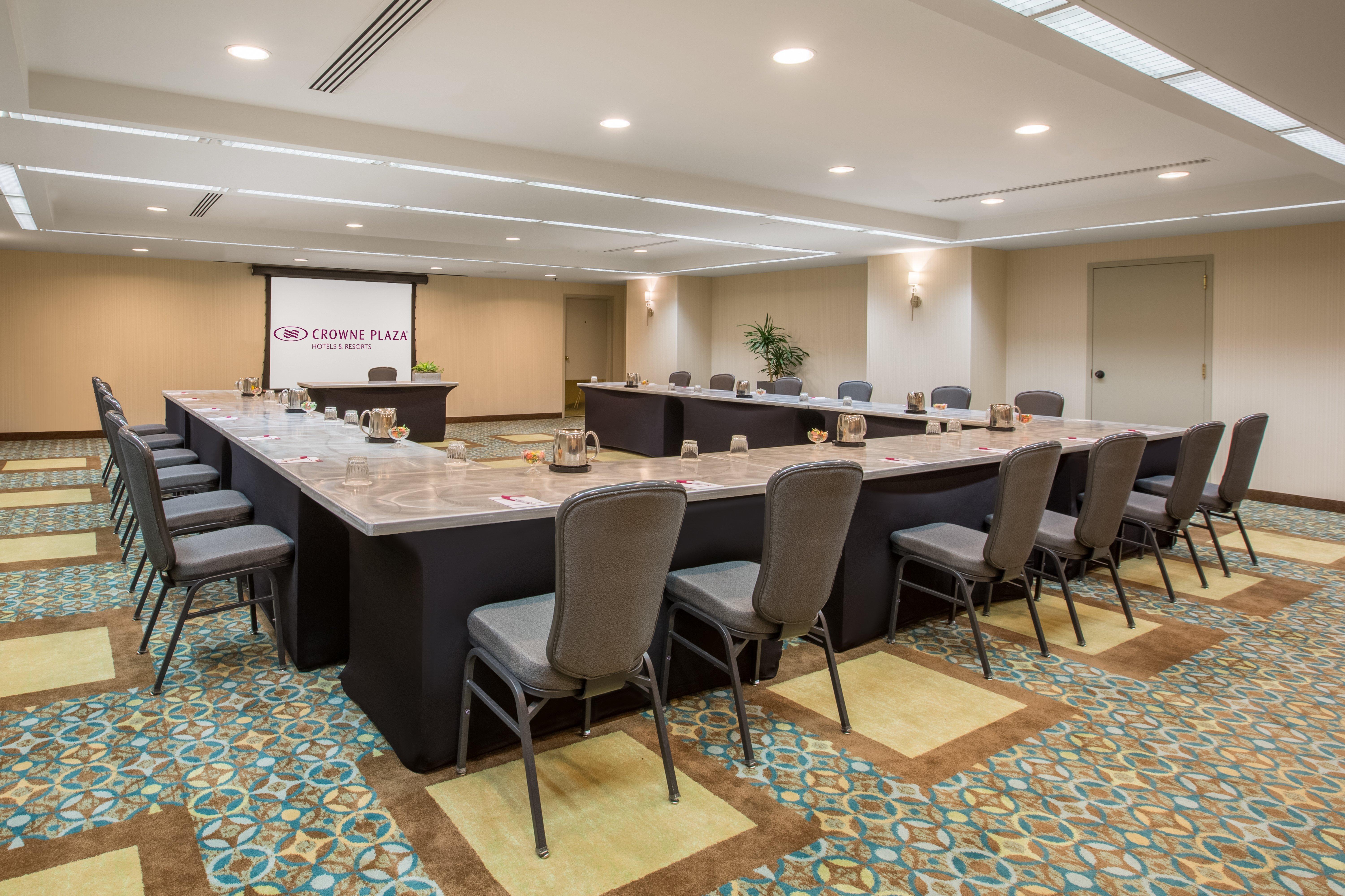 Crowne Plaza Seattle Newly Renovated With No Resort Fee Exterior photo