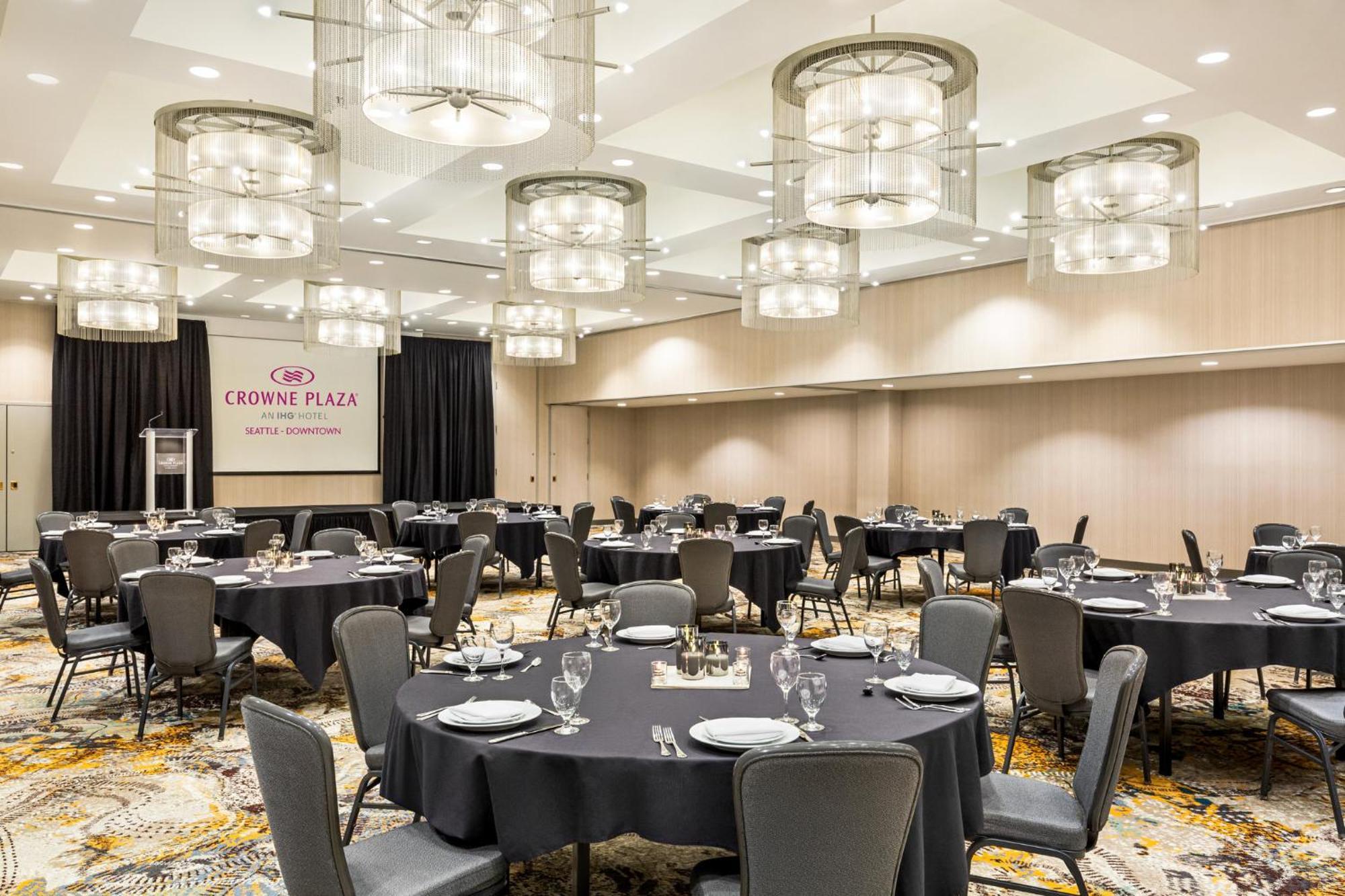 Crowne Plaza Seattle Newly Renovated With No Resort Fee Exterior photo