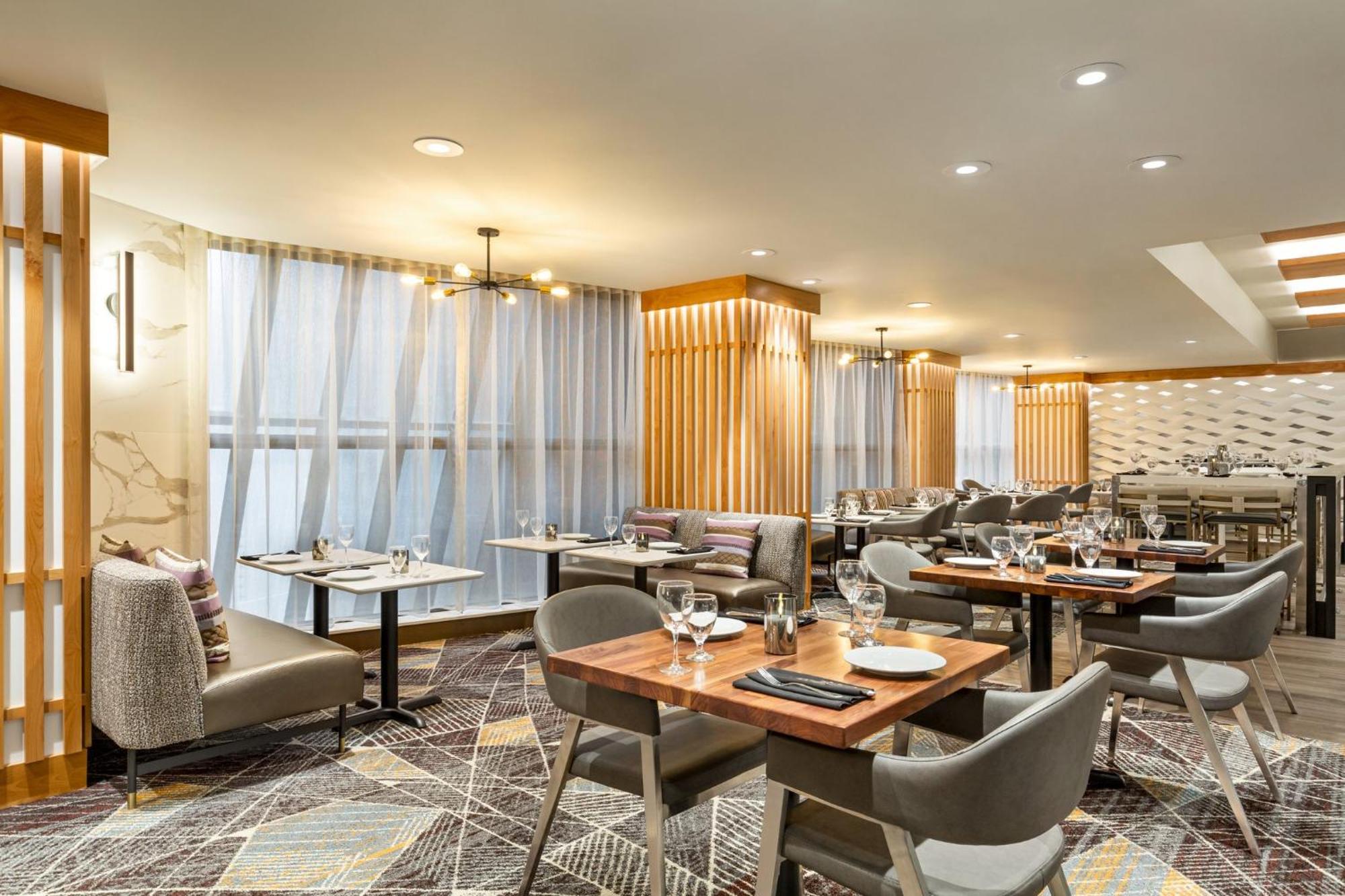 Crowne Plaza Seattle Newly Renovated With No Resort Fee Exterior photo