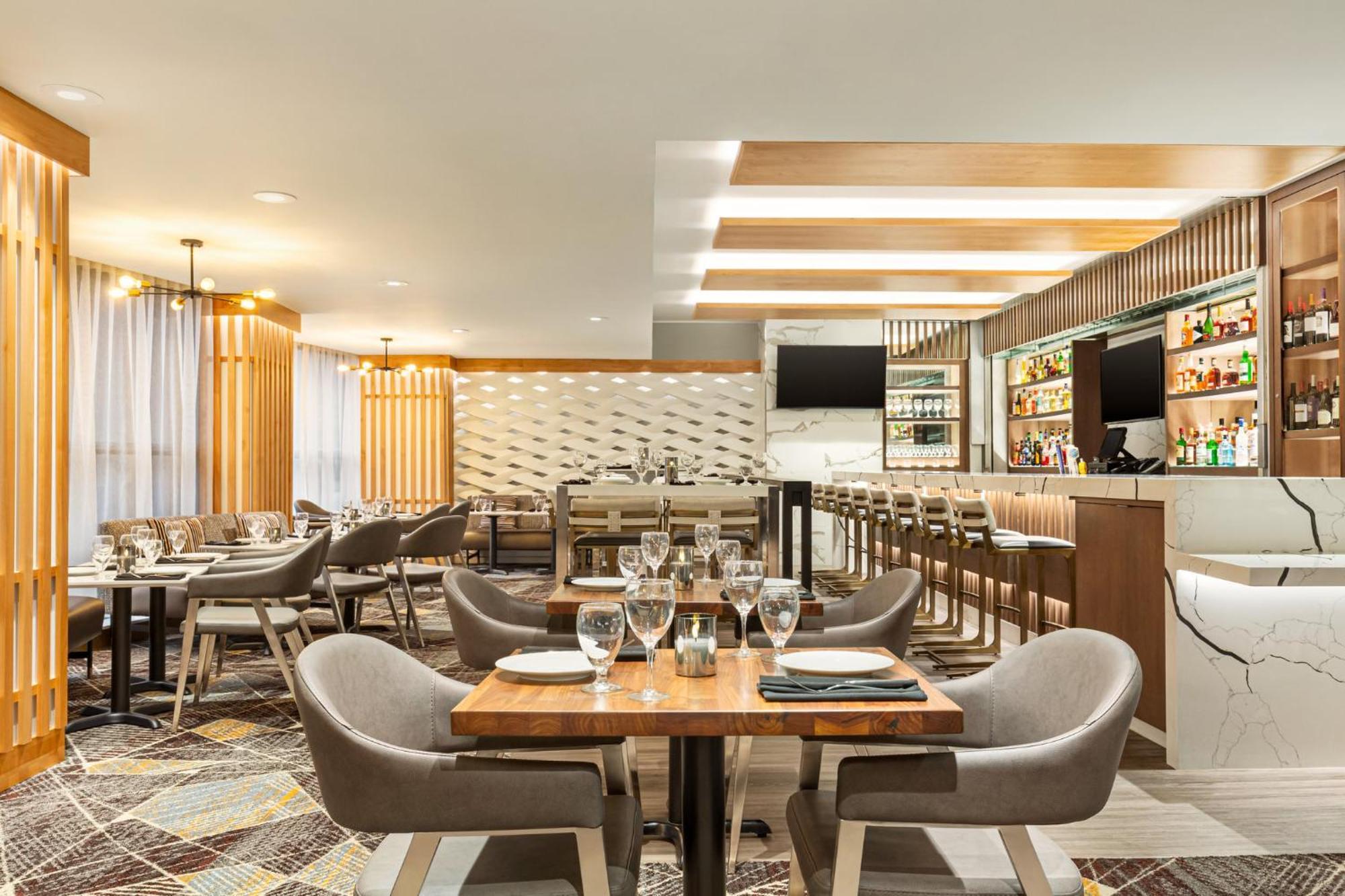 Crowne Plaza Seattle Newly Renovated With No Resort Fee Exterior photo