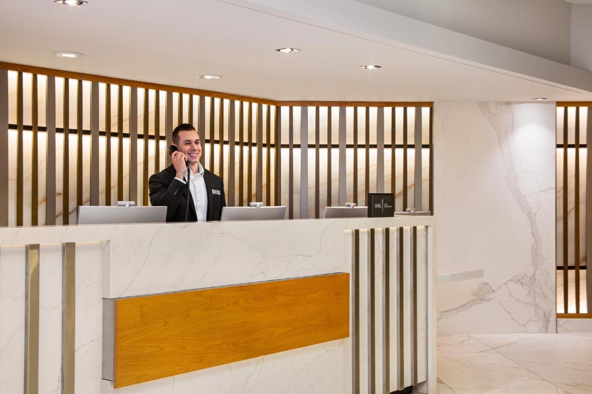 Crowne Plaza Seattle Newly Renovated With No Resort Fee Exterior photo
