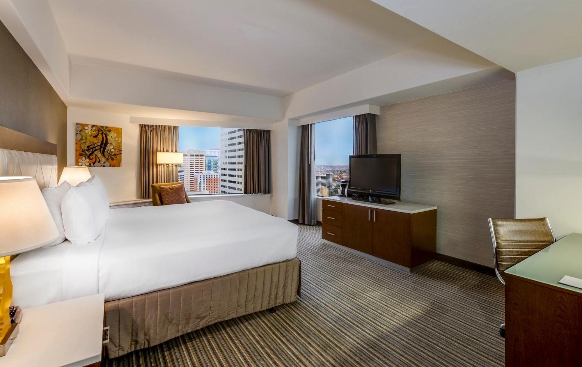 Crowne Plaza Seattle Newly Renovated With No Resort Fee Exterior photo
